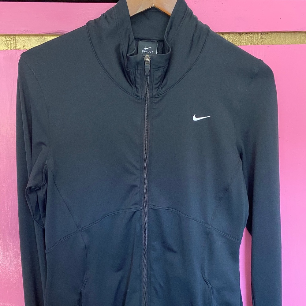 Nike running jacket - Picture 2 of 3